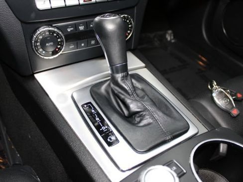 Used 2014 Mercedes-Benz C 250 Sedan image 12