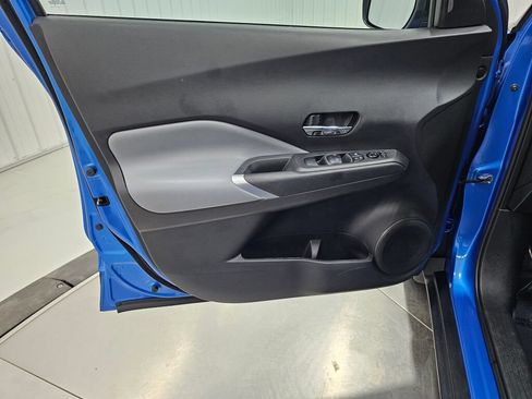 Used 2023 Nissan Kicks SR w/ SR Premium Package FWD image 26
