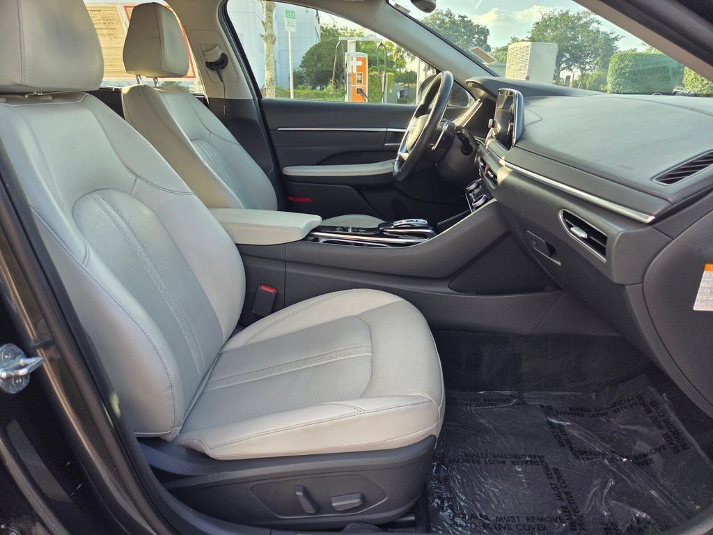Used 2022 Hyundai Sonata Limited FWD image 31