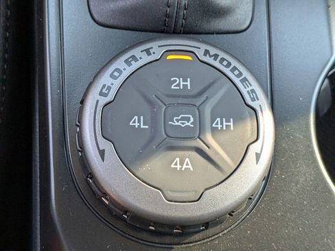 New 2025 Ford Bronco Badlands image 26