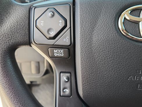 Used 2021 Toyota Tacoma SR AWD/4WD image 19