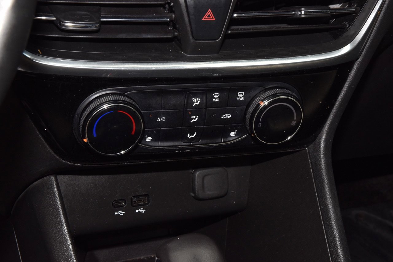 Used 2024 Buick Encore GX Sport Touring w/ Comfort Package FWD image 28