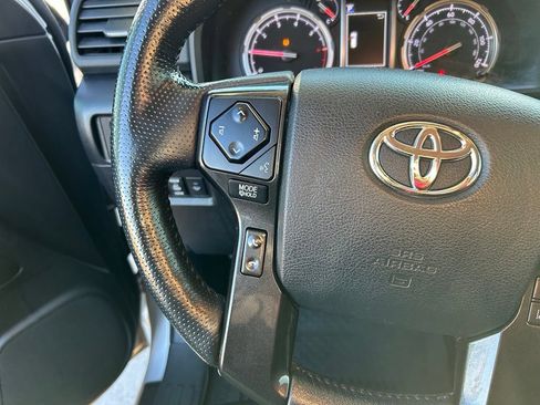 Used 2023 Toyota 4Runner TRD Off-Road Premium w/ Moonroof Package AWD/4WD image 21