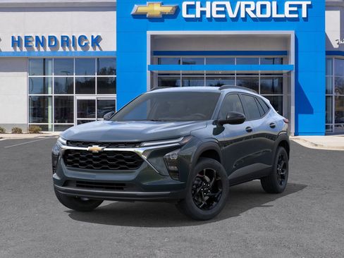 New 2026 Chevrolet Trax LT image 8