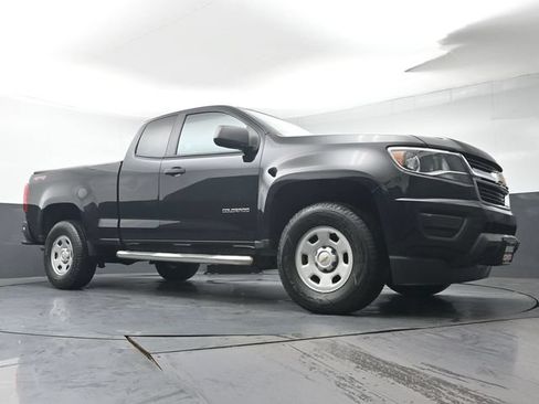 Used 2017 Chevrolet Colorado W/T w/ WT Convenience Package AWD/4WD image 28