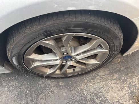 Used 2019 Ford Fusion Titanium image 14