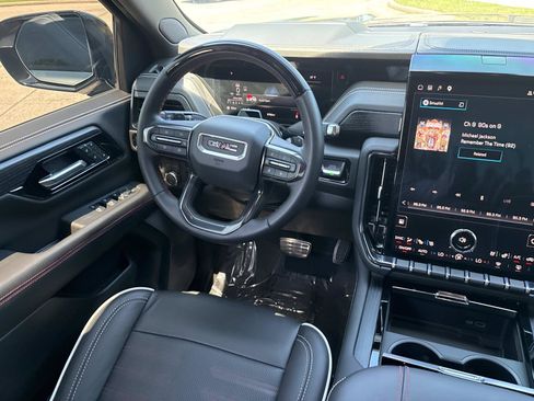 Used 2026 GMC Yukon AT4 Ultimate w/ LPO, Floor Liner Package AWD/4WD image 26