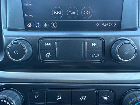 Used 2022 Chevrolet Colorado LT w/ LT Convenience Package image 17