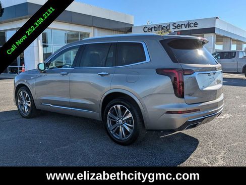 Used 2022 Cadillac XT6 Premium Luxury image 6