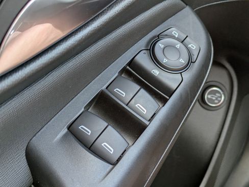 Used 2024 Buick Envista Preferred w/ Convenience II Package image 21