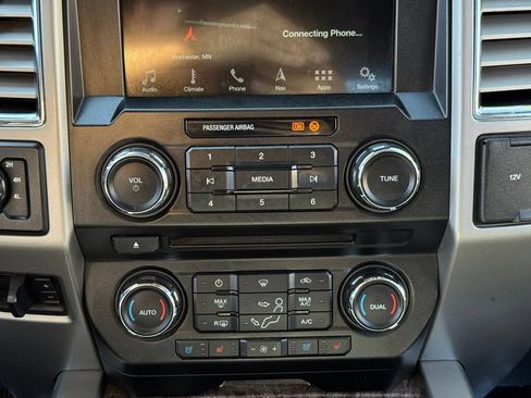 Certified 2017 Ford F250 Lariat w/ Chrome Package AWD/4WD image 15