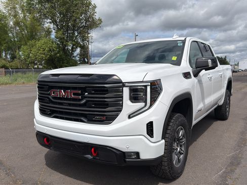 Used 2025 GMC Sierra 1500 AT4 AWD/4WD image 4