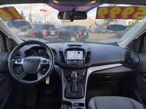 Used 2016 Ford Escape SE w/ Equipment Group 201A image 15