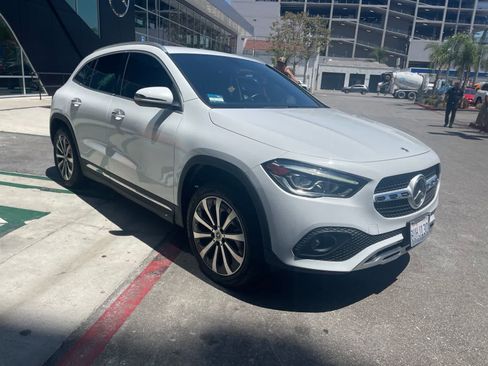 Used 2021 Mercedes-Benz GLA 250 4MATIC image 2