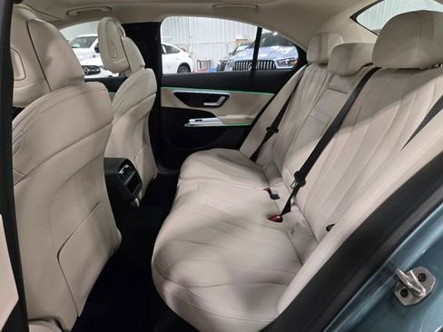 New 2026 Mercedes-Benz E 450 4MATIC Sedan image 4