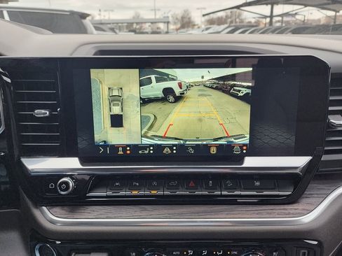 New 2026 GMC Sierra 1500 SLT image 28