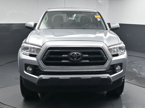 Used 2022 Toyota Tacoma SR5 image 2