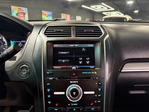 Used 2016 Ford Explorer Sport AWD/4WD image 12