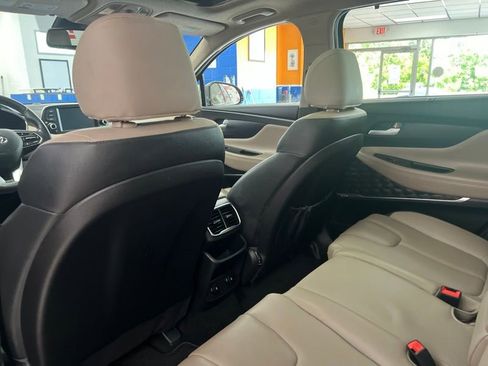 Used 2019 Hyundai Santa Fe Limited FWD image 17