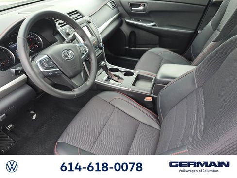 Used 2017 Toyota Camry SE image 22