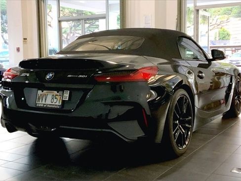 Used 2022 BMW Z4 sDrive30i w/ M Sport Package image 6