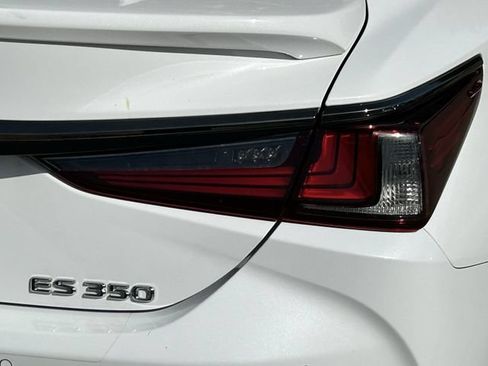 Used 2023 Lexus ES 350 F Sport w/ Accessory Package (Z2) FWD image 7