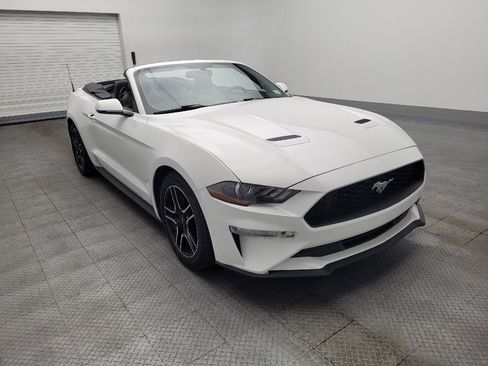 Used 2018 Ford Mustang Premium image 13