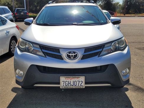Used 2014 Toyota RAV4 XLE image 2