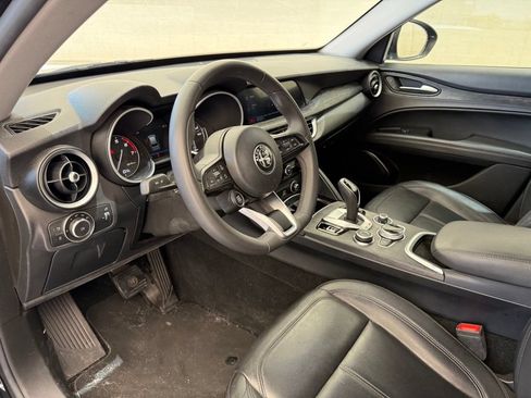 Used 2021 Alfa Romeo Stelvio Sprint RWD image 14