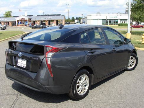 Used 2016 Toyota Prius Two FWD image 6