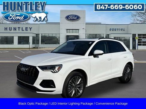 Used 2023 Audi Q3 2.0T Premium w/ Convenience Package AWD/4WD image 1