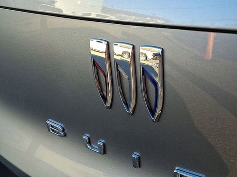 Used 2025 Buick Envista Preferred w/ Convenience I Package image 38