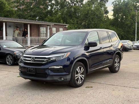 Used 2017 Honda Pilot EX image 4