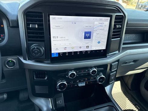 Used 2025 Ford F150 Lightning XLT image 18