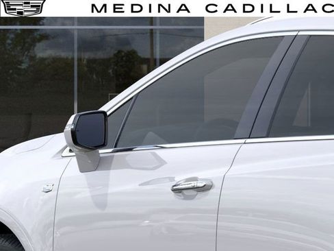 New 2026 Cadillac XT5 Premium Luxury w/ LPO, Floor Liner Package image 13