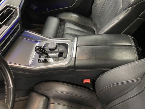 Used 2022 BMW X6 xDrive40i w/ M Sport Package image 22