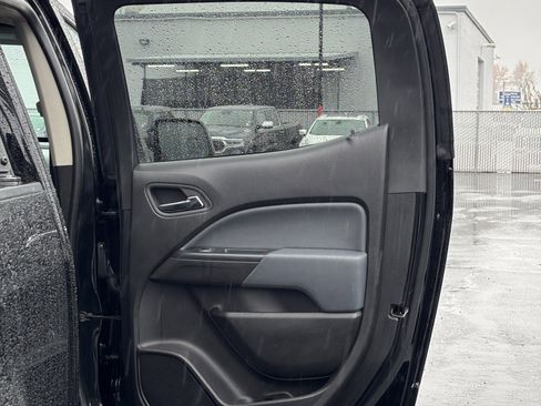 Used 2018 Chevrolet Colorado Z71 image 15