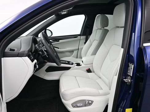 Used 2026 Porsche Macan S image 5