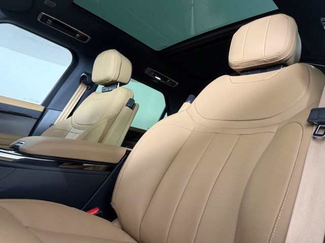 New 2026 Land Rover Range Rover Sport SE AWD/4WD image 5