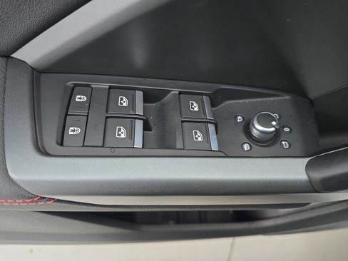 Used 2025 Audi Q3 2.0T Premium Plus w/ Premium Plus Package image 28