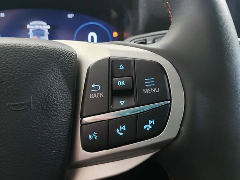 Used 2025 Ford Explorer Active w/ Active Comfort Package AWD/4WD image 21