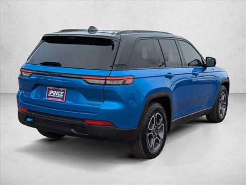 Used 2024 Jeep Grand Cherokee Trailhawk w/ Advanced Protech Group II image 5