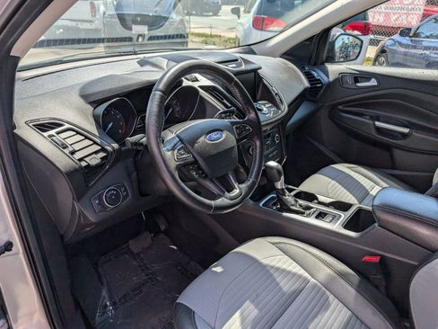 Used 2017 Ford Escape Titanium image 12