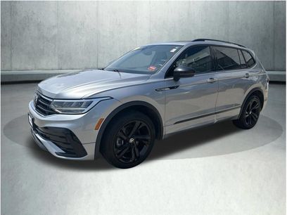 Used 2023 Volkswagen Tiguan SE R-Line