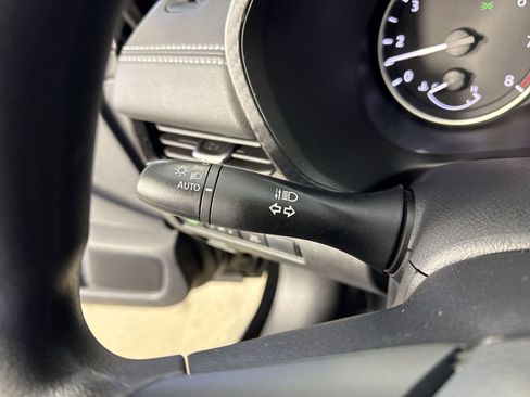 Certified 2025 Nissan Sentra SV image 17