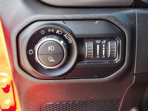 Used 2021 Jeep Gladiator Sport AWD/4WD image 20