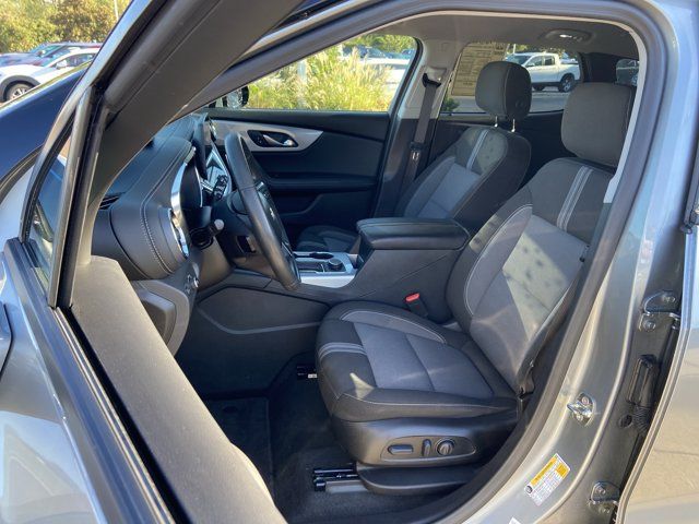 Used 2025 Chevrolet Blazer LT FWD image 18