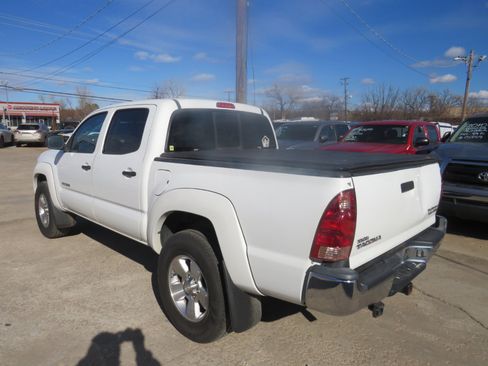 Used 2006 Toyota Tacoma PreRunner image 8
