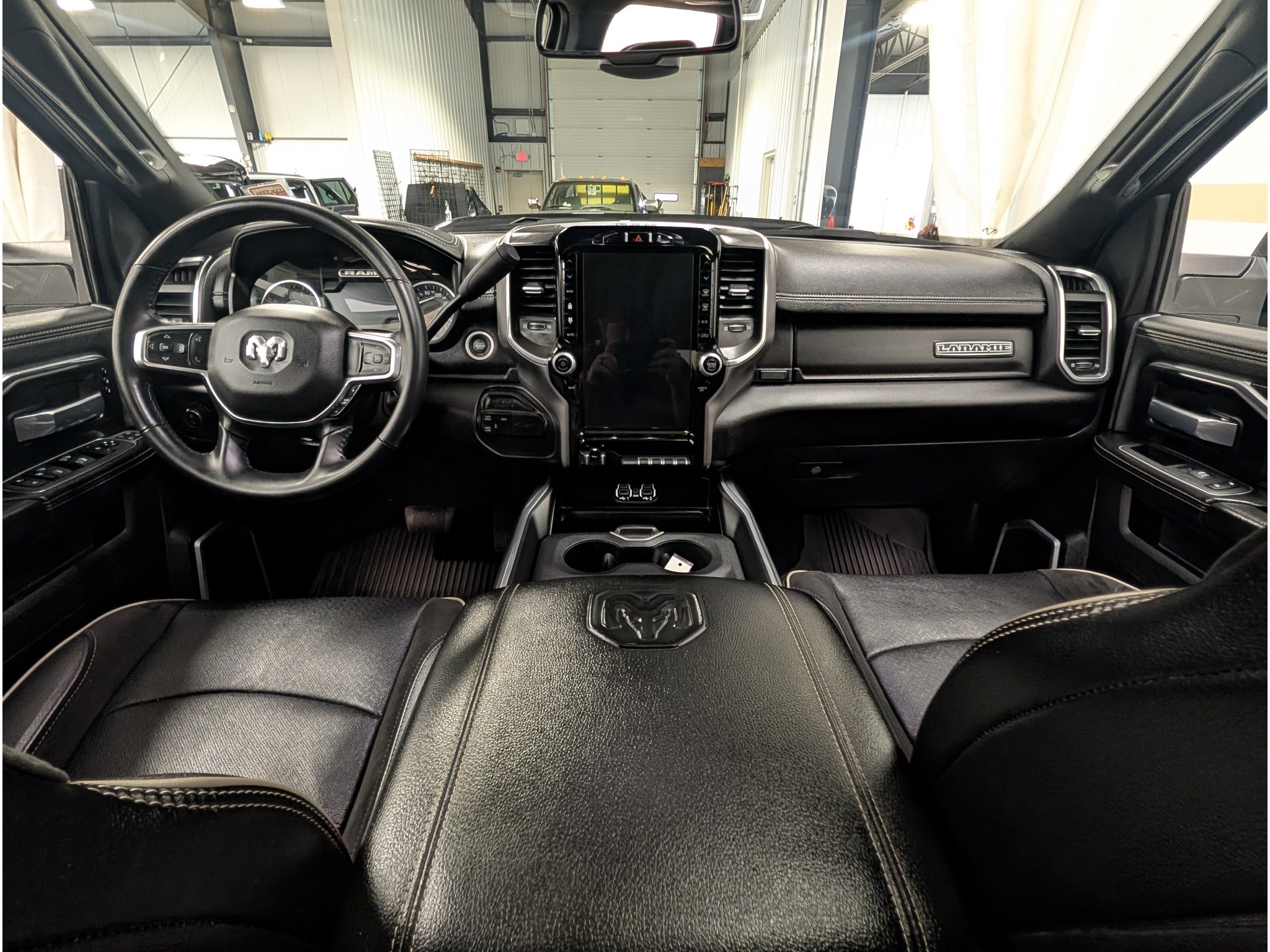 Used 2024 RAM 3500 Laramie w/ Night Edition AWD/4WD image 12