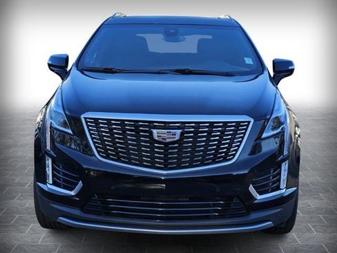 Certified 2025 Cadillac XT5 Premium Luxury image 2